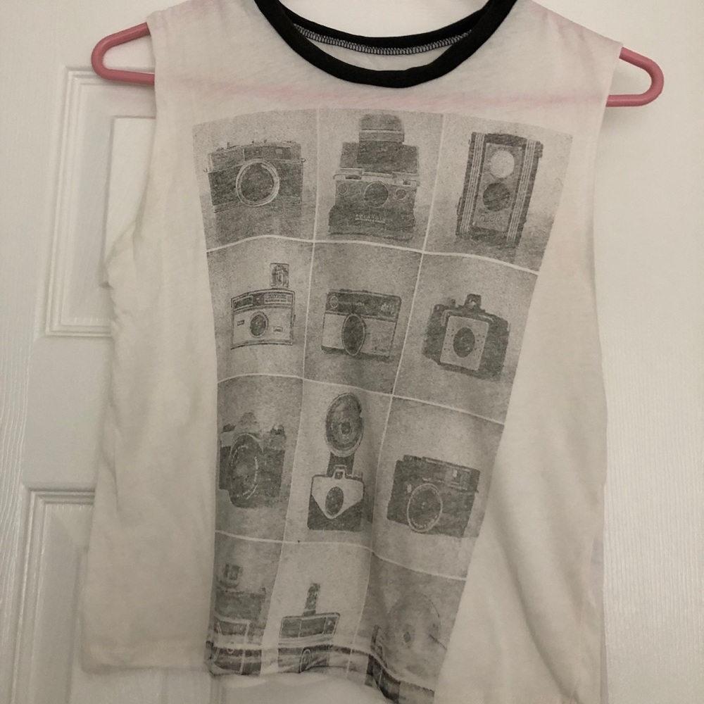 Brandy Melville t shirt bundle :)